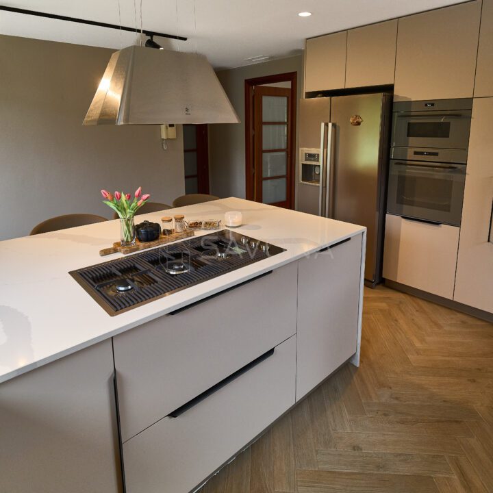Cocina de diseño contemporáneo — Savona Mueble, cocinas y muebles a medida en Barcelona